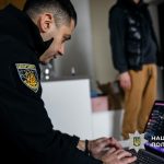 Організували масштабну шахрайську фінансову біржу: слідчі поліції повідомили про підозру учасникам організованої злочинної групи